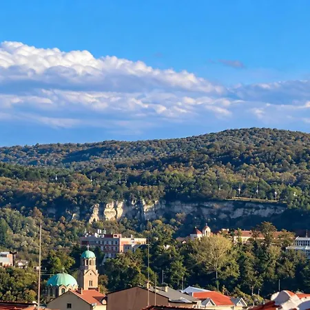 Zlatevi Historic Varusha *